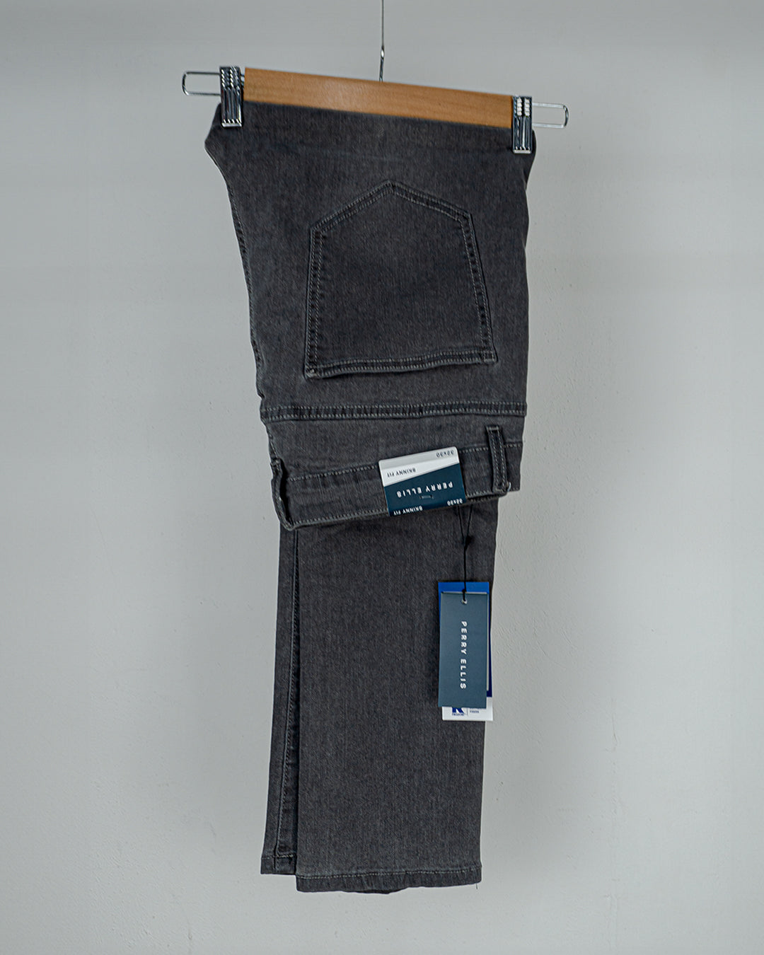 Pantalon Perry Ellis, gris.
