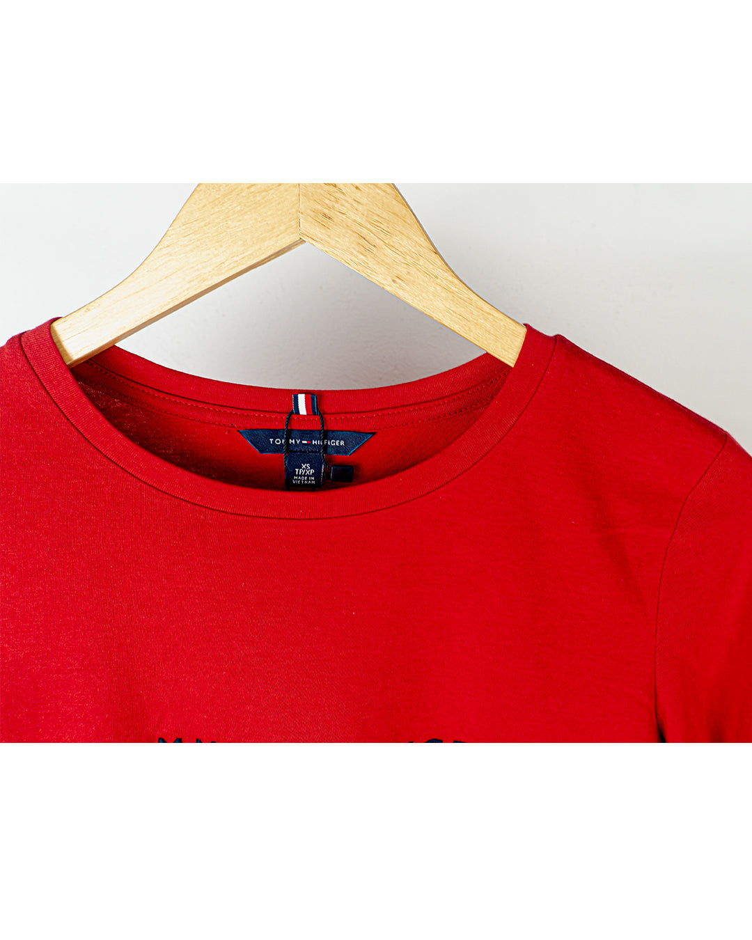 Playera Tommy Hilfiger, Roja manga larga