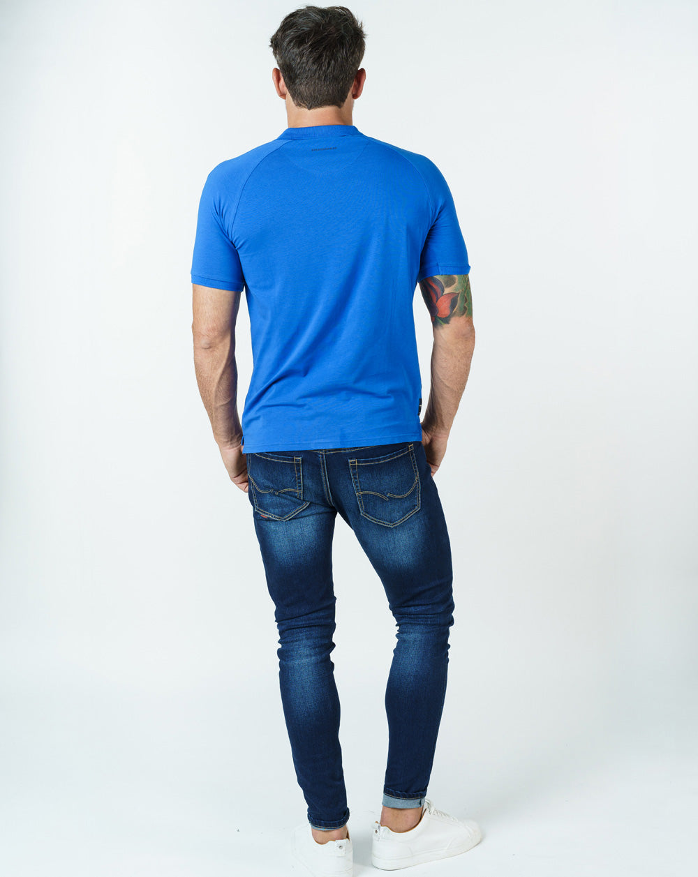 Camisa tipo polo HUMMER, Azul con linea negra.