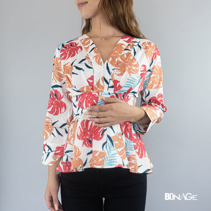 Blusa con estampado floreado